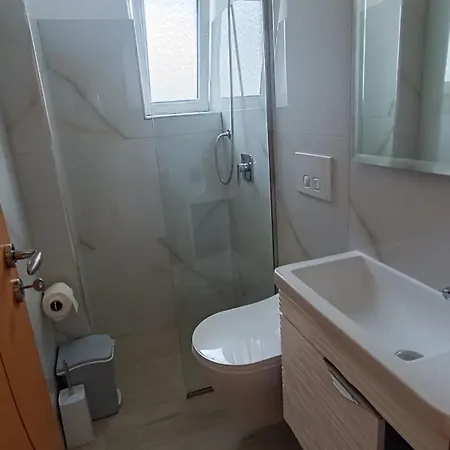 Pensionat Nitro - Sea And Garden 3*