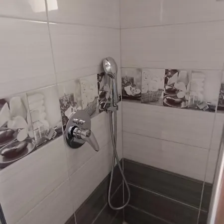 Pensionat Nitro - Sea And Garden Bashkia e Orikumit