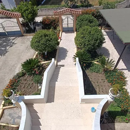 Nitro - Sea And Garden 3* Bashkia e Orikumit