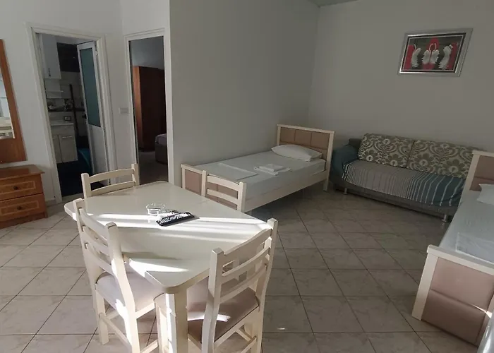 Vendégház Nitro - Sea And Garden 3*